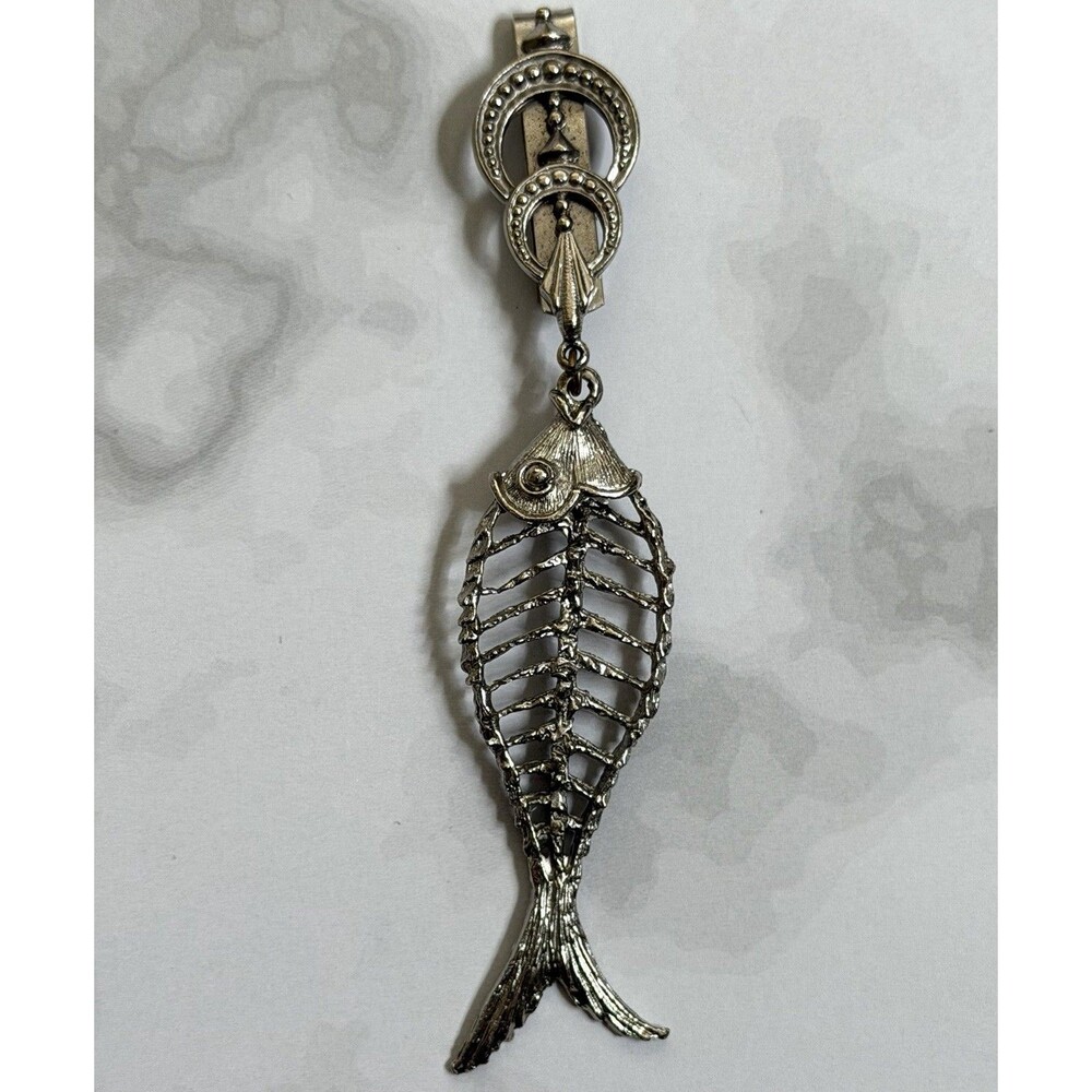 Vtg ART Arthur Pepper Fish Clip Sash Pocket Money Silver Tone Hook 4" Pendant